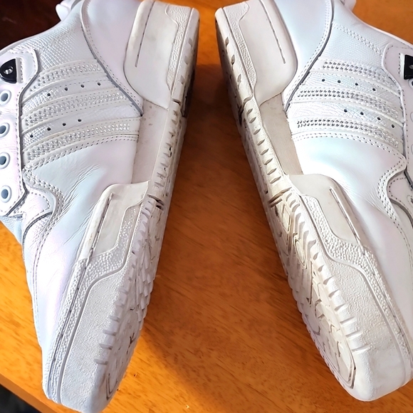 Adidas White Sneaker- Feel free to make an offer! - Picture 4 of 4